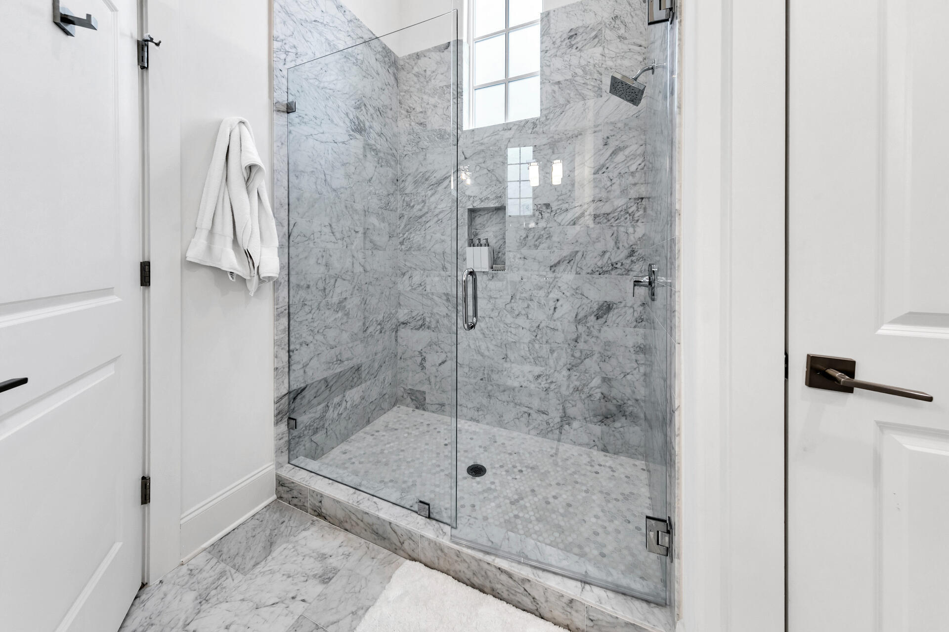 106 Heron's Crossing Santa Rosa Beach, FL 32459 - Photo 24 of 65 a bathroom with a shower