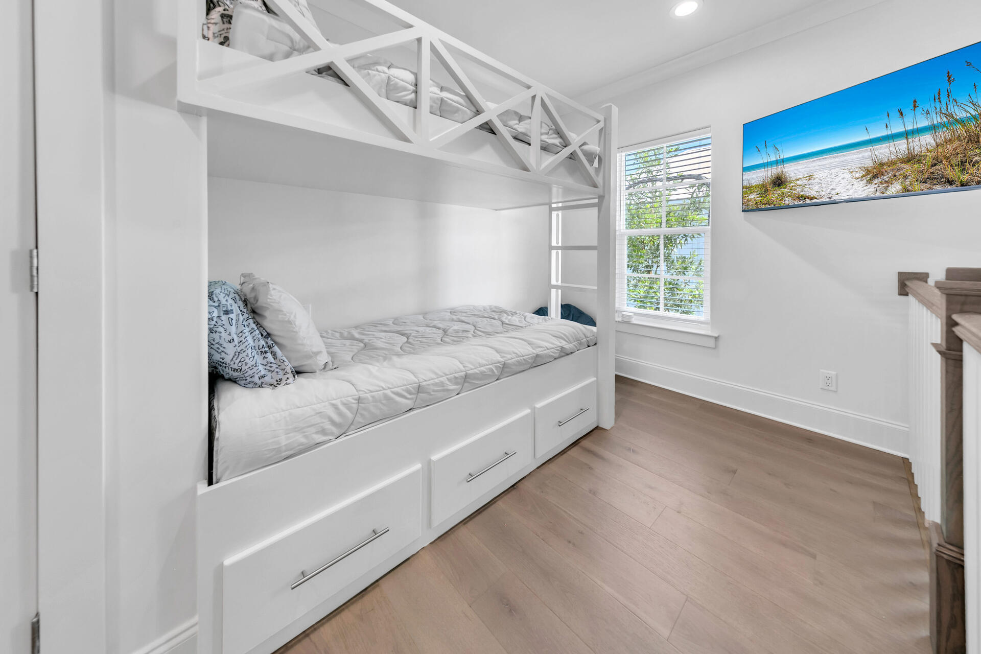 106 Heron's Crossing Santa Rosa Beach, FL 32459 - Photo 30 of 65 a spacious bedroom with a bed and a window