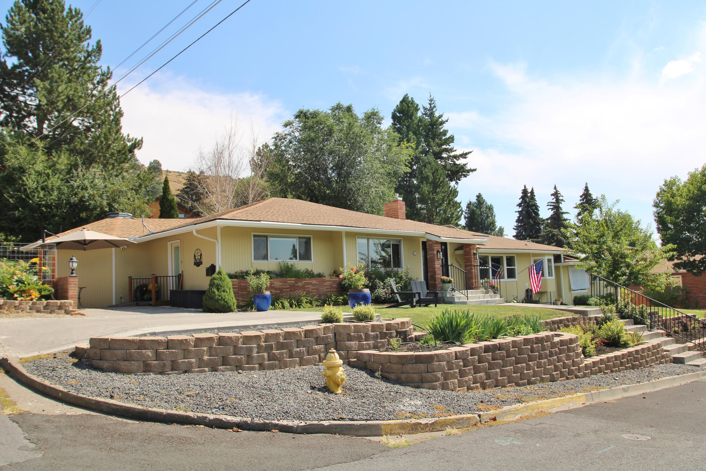 2075 Calhoun Street Klamath Falls, OR 97601 - Photo 2 of 89 2075 Calhoun 250