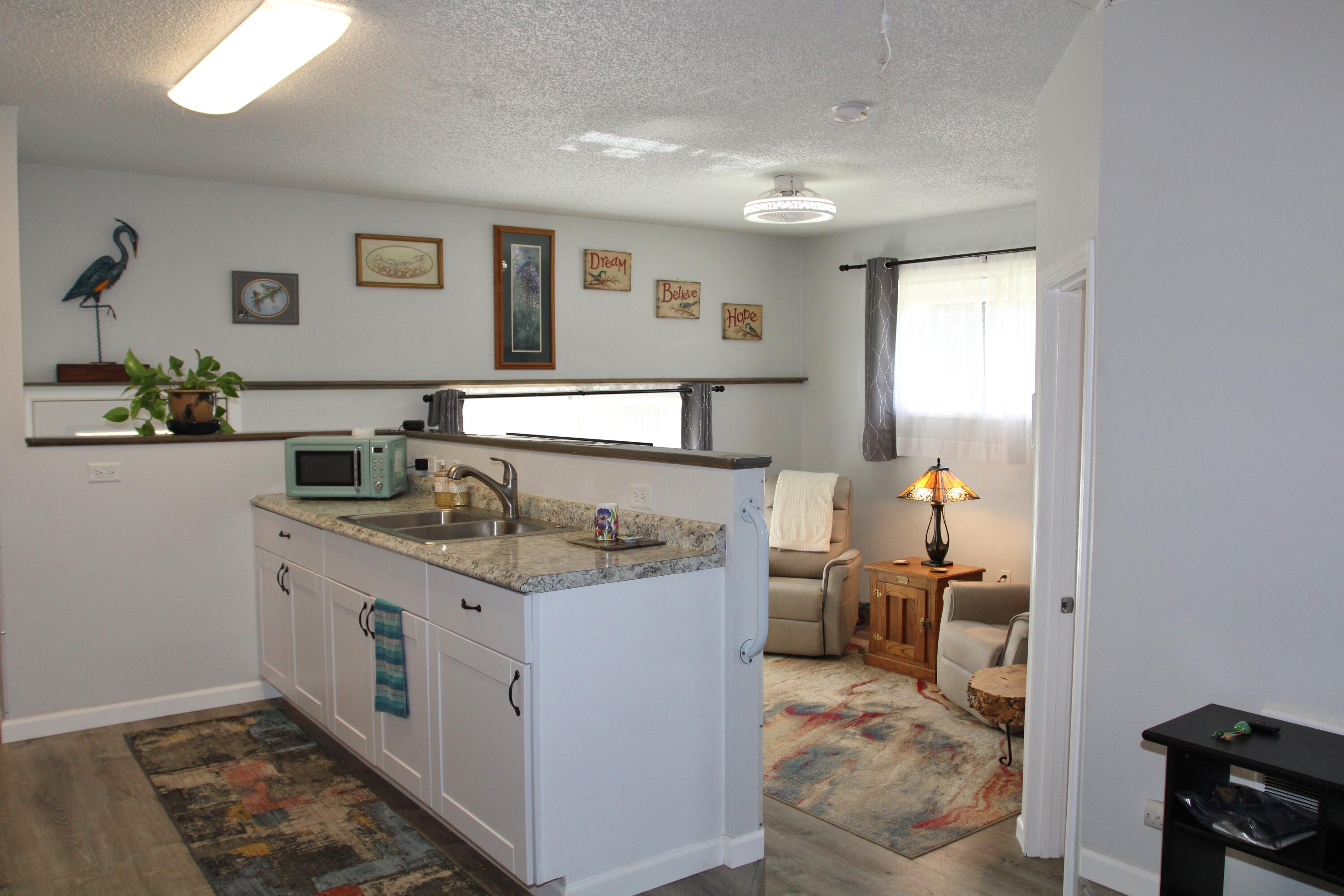 2075 Calhoun Street Klamath Falls, OR 97601 - Photo 52 of 89 2075 Calhoun 700