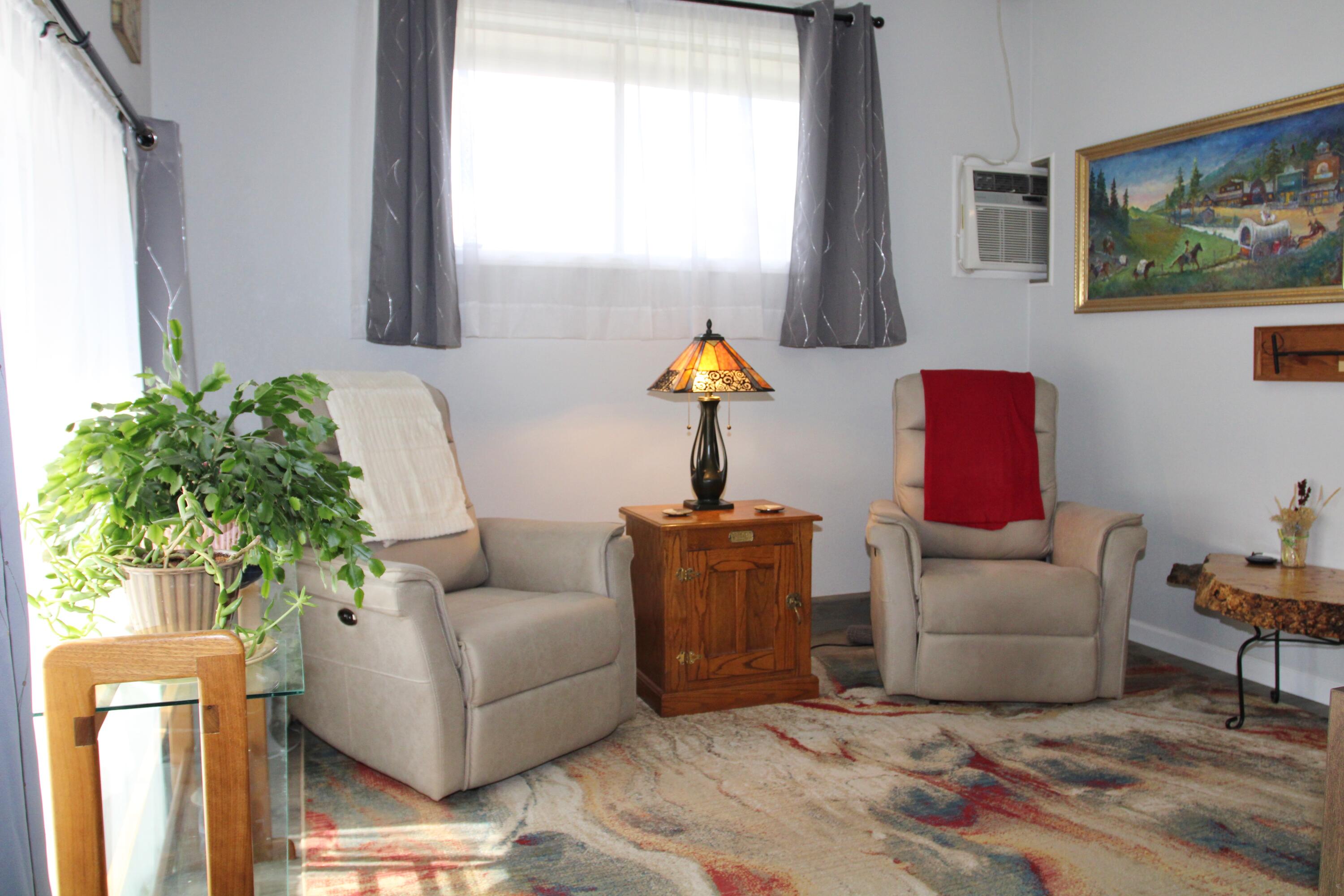 2075 Calhoun Street Klamath Falls, OR 97601 - Photo 57 of 89 2075 Calhoun 660