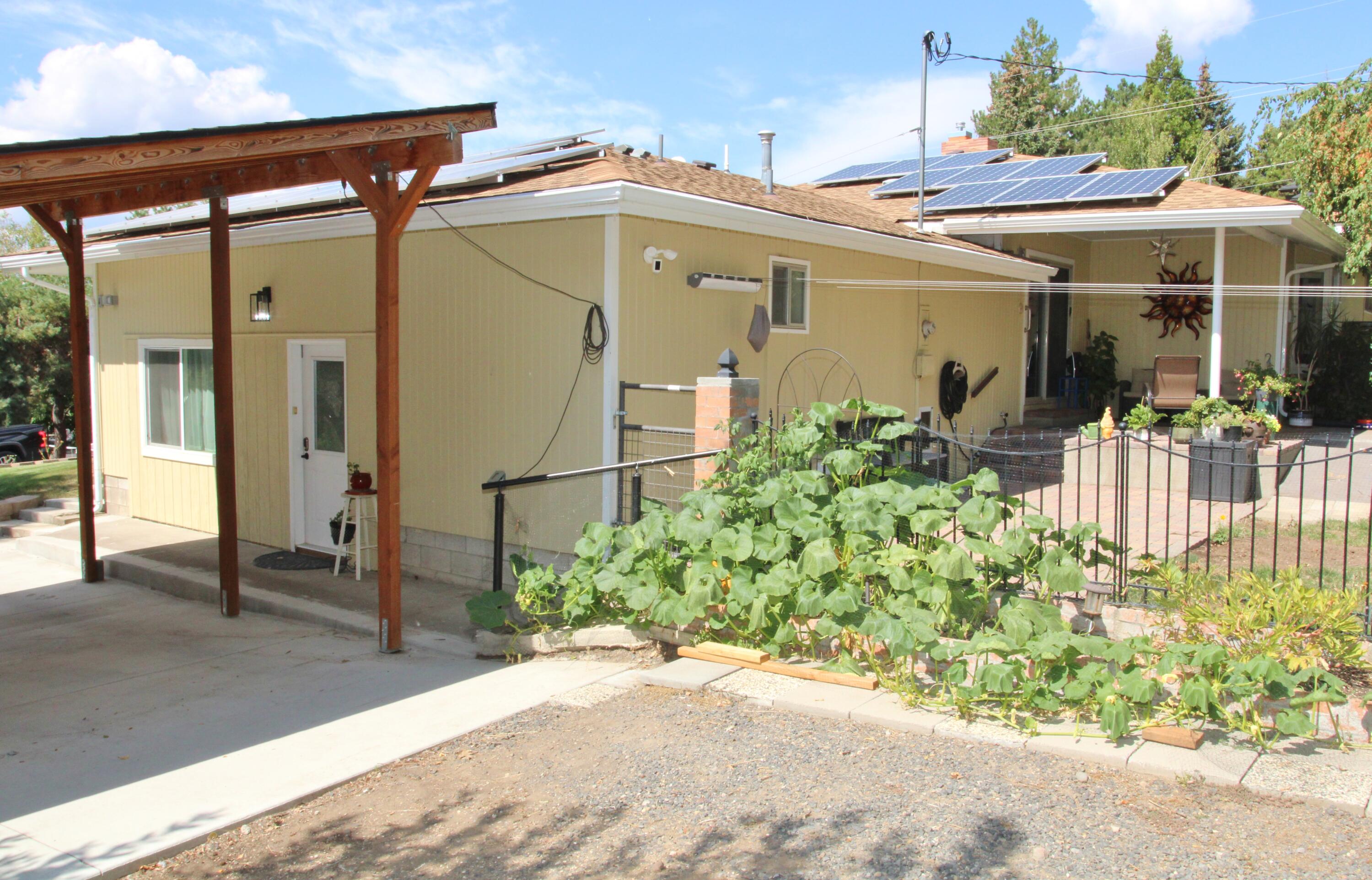 2075 Calhoun Street Klamath Falls, OR 97601 - Photo 73 of 89 2075 Calhoun 870