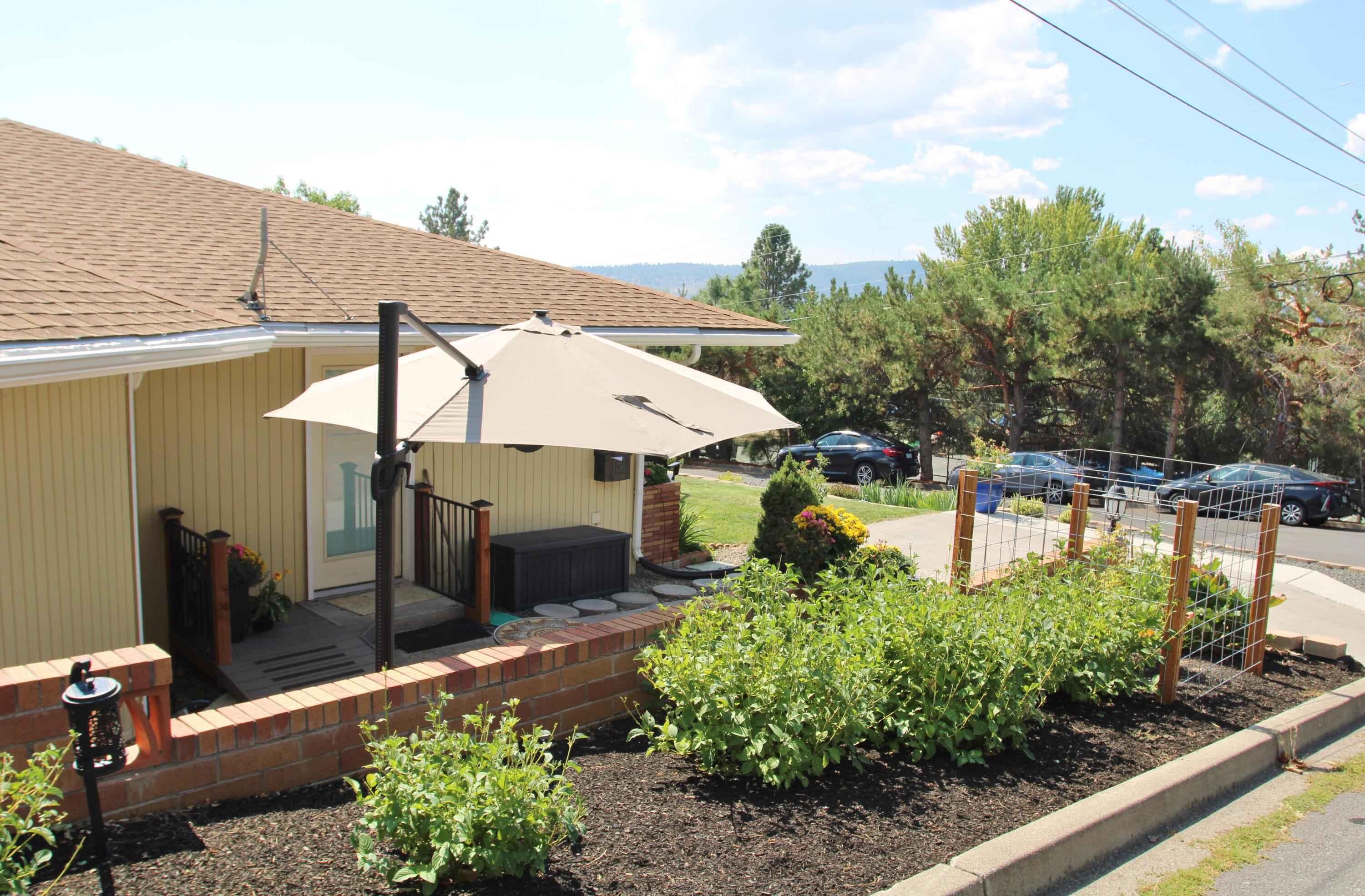 2075 Calhoun Street Klamath Falls, OR 97601 - Photo 8 of 89 2075 Calhoun 980