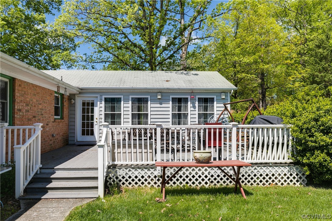 11606 Genito Road Midlothian, VA 23112 - Photo 42 of 48 a front view of a house