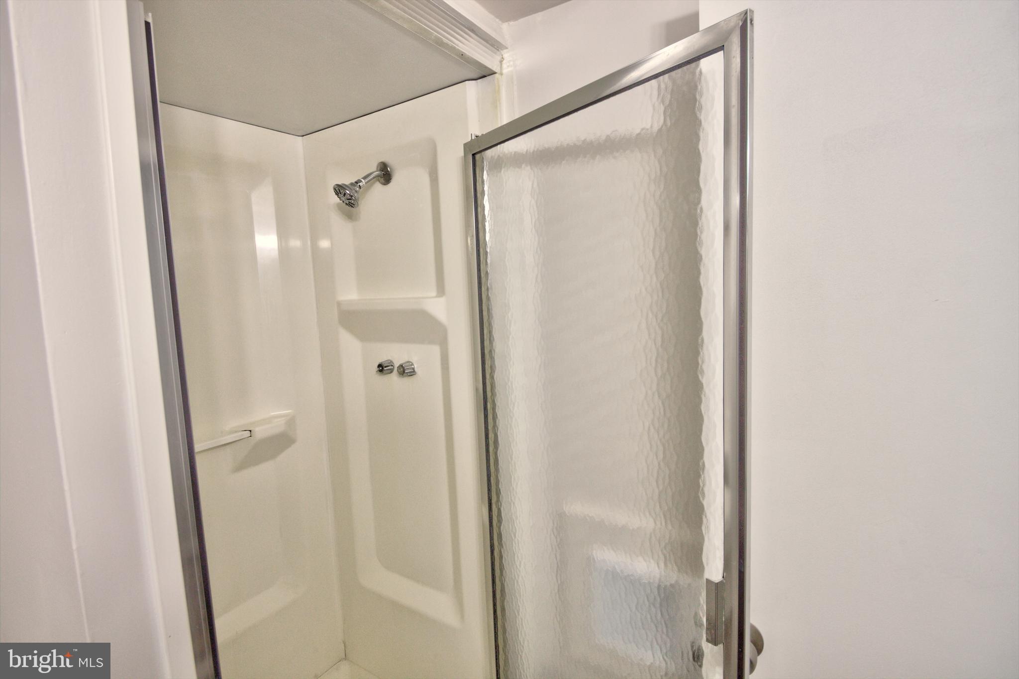7031 Concord Road Pikesville, MD 21208 - Photo 46 of 51 Shower