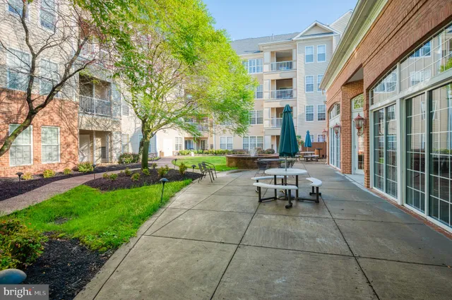 $2,000 | 400 Symphony Circle, Unit 251D, Cockeysville, MD 21030