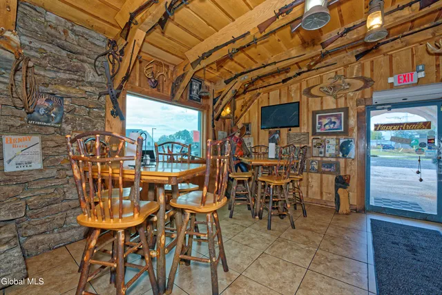 $899,900 | 671 Mariaville Road, Rotterdam, NY 12306