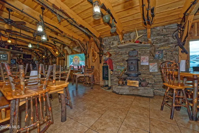 $899,900 | 671 Mariaville Road, Rotterdam, NY 12306