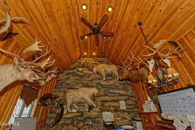 $899,900 | 671 Mariaville Road, Rotterdam, NY 12306