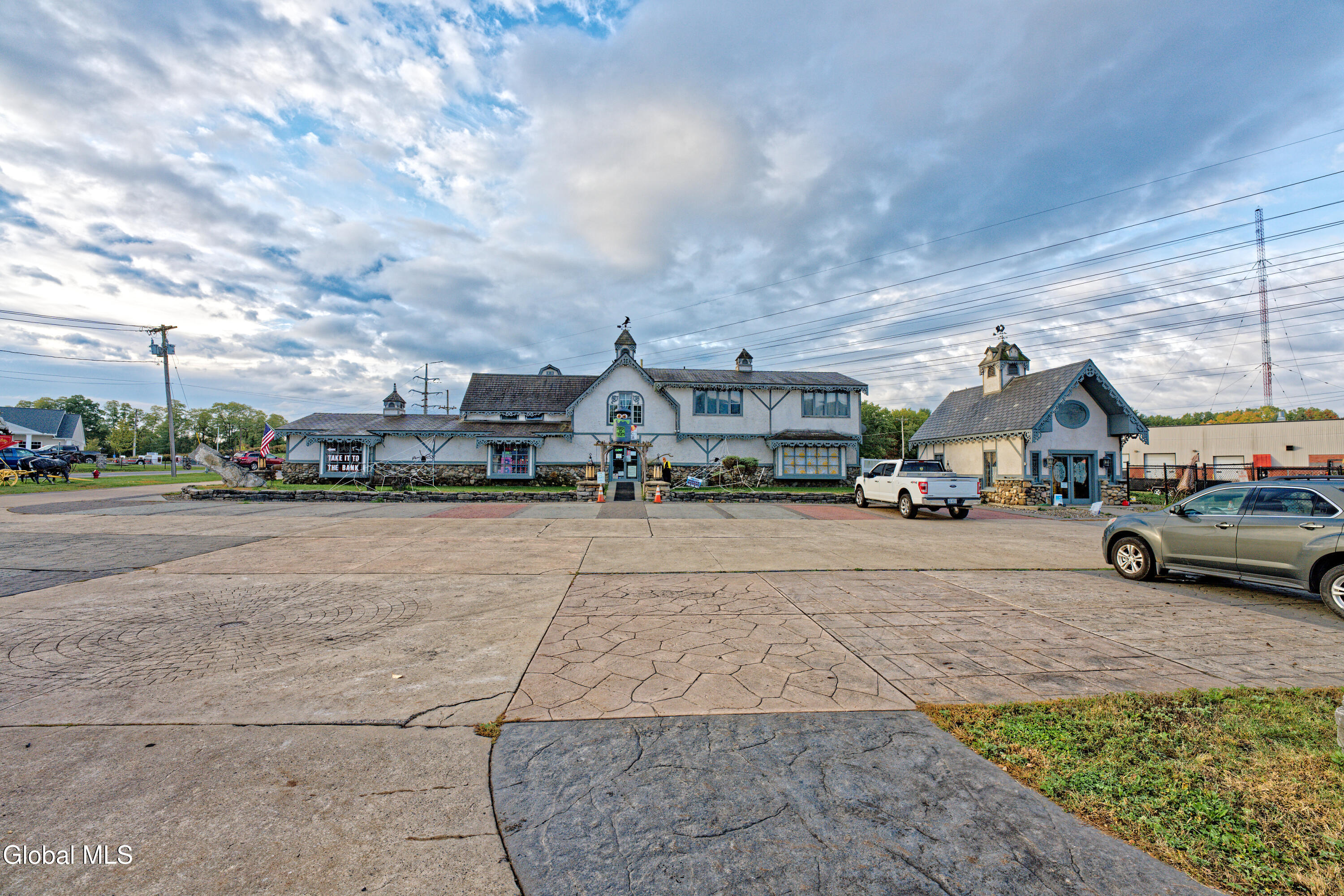 671 Mariaville Road Rotterdam, NY 12306 - Photo 4 of 59 1 Outside 1