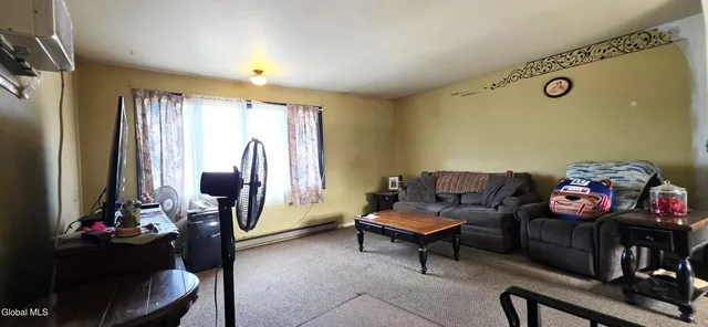 $899,900 | 671 Mariaville Road, Rotterdam, NY 12306