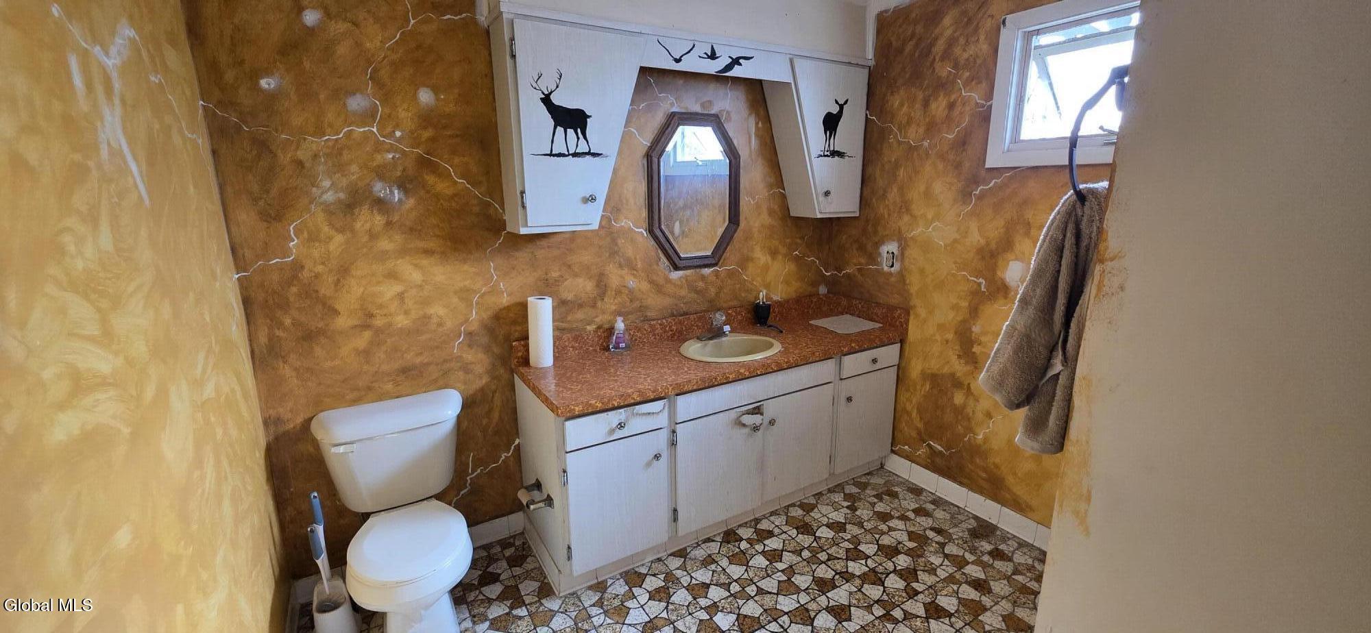 671 Mariaville Road Rotterdam, NY 12306 - Photo 58 of 59 20251018_132522