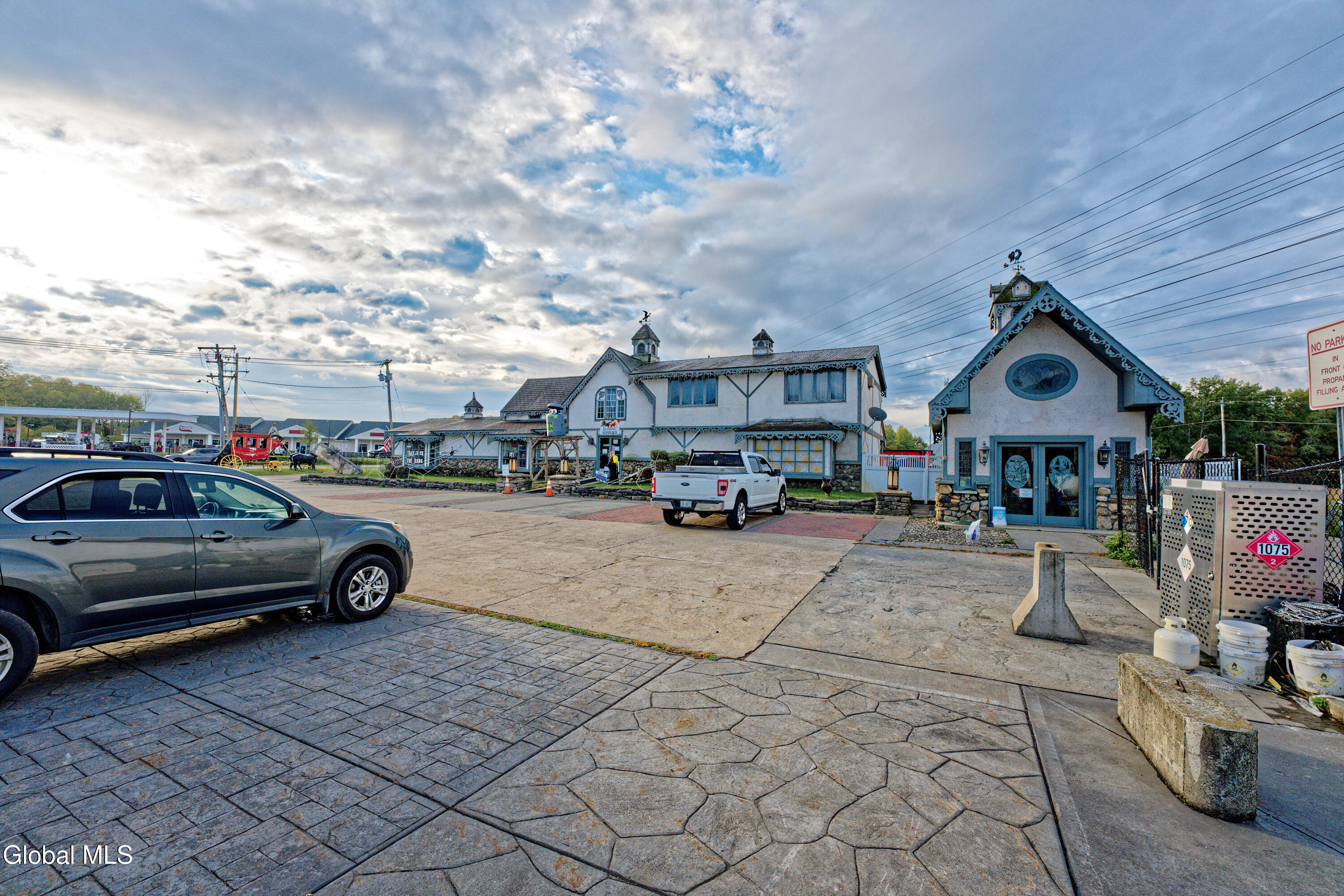 671 Mariaville Road Rotterdam, NY 12306 - Photo 6 of 59 1 Outside 3