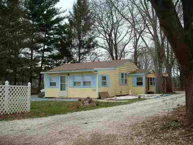 492 Richards Road Bridgeton, NJ 08302 - Photo 3 of 3 front view of a house with a yard