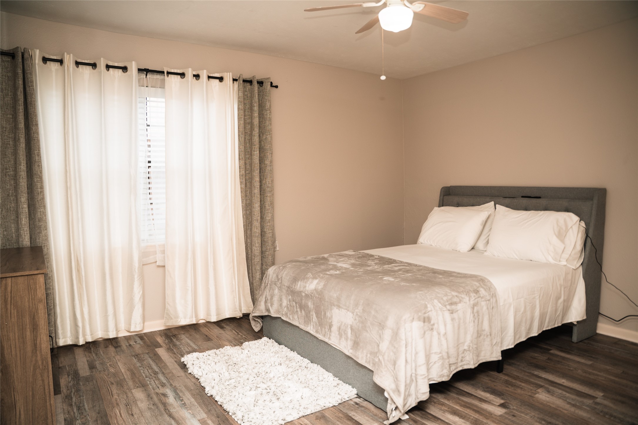 11 Regency Lane Houston, TX 77088 - Photo 10 of 22