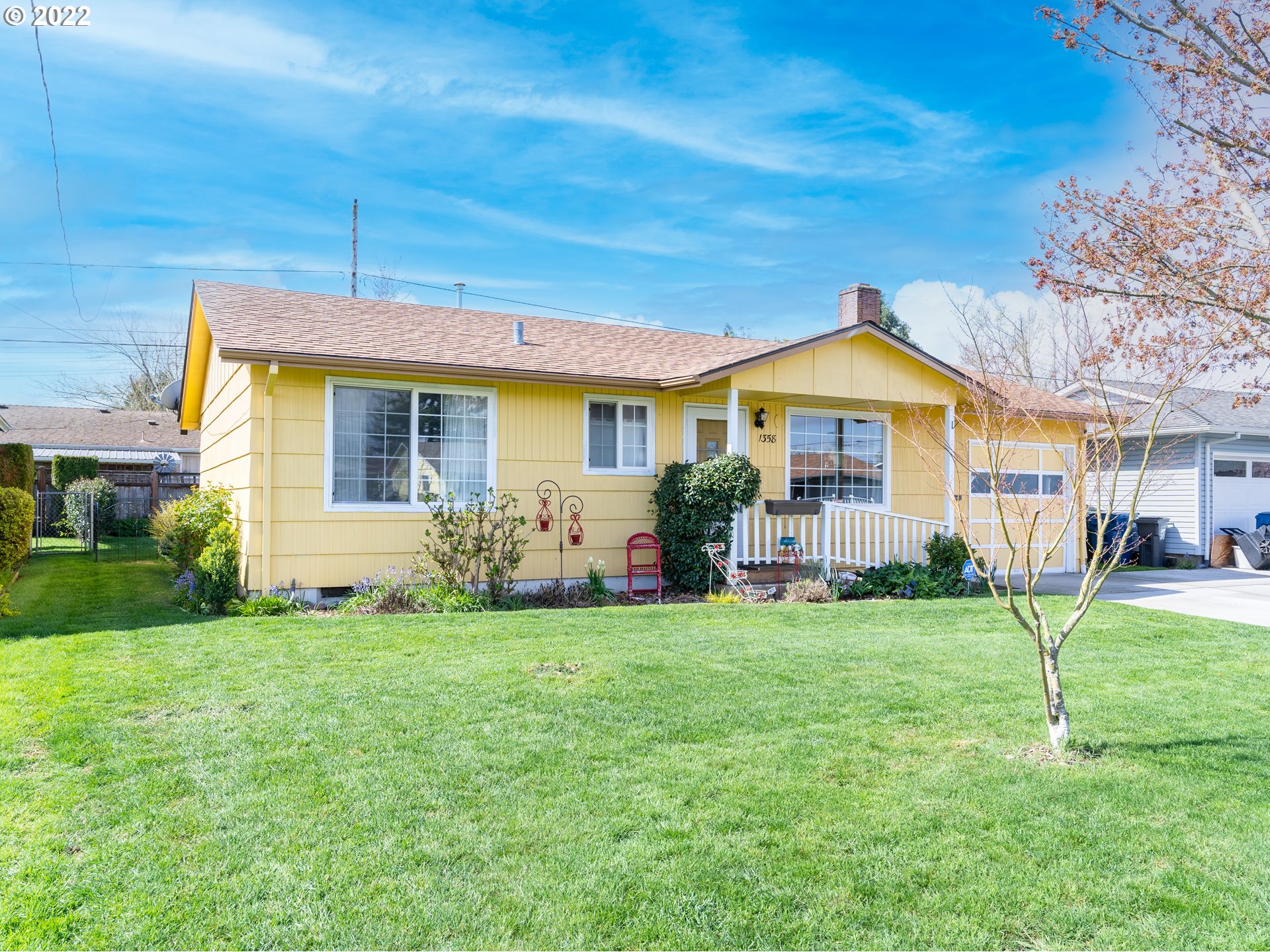 1358 Thompson Road Woodburn, OR 97071 - Photo 1 of 32 Gallery Image 1