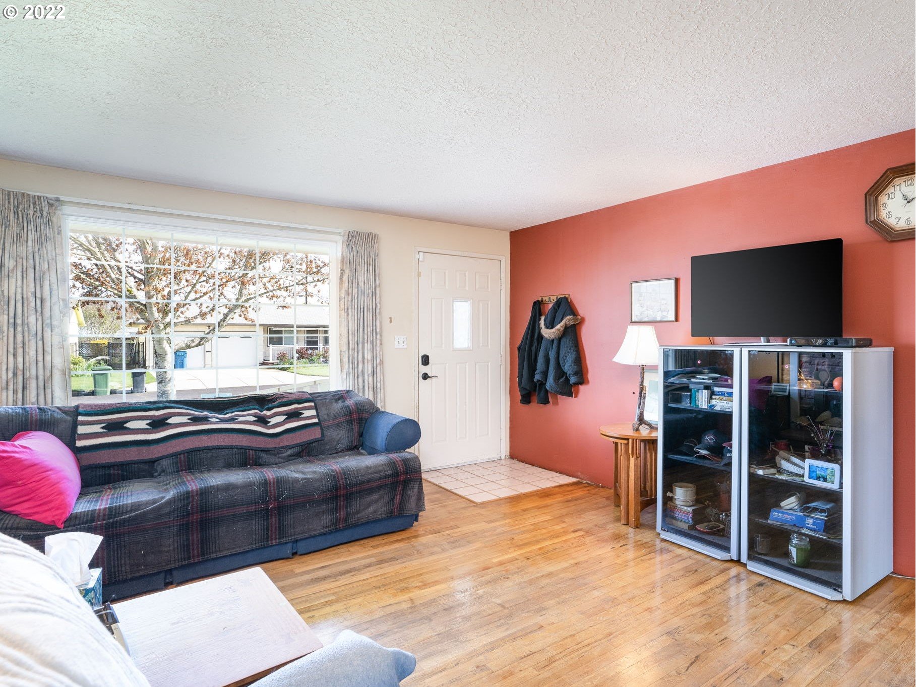 1358 Thompson Road Woodburn, OR 97071 - Photo 6 of 32 Gallery Image 6