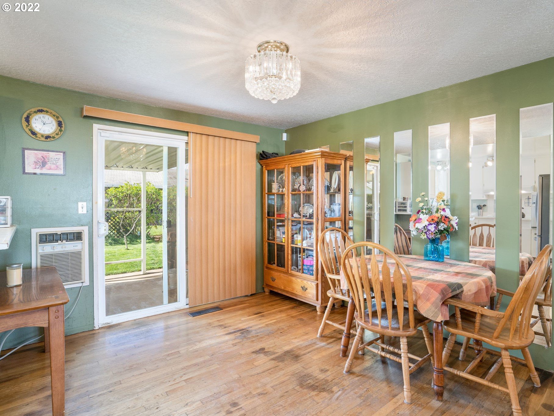 1358 Thompson Road Woodburn, OR 97071 - Photo 8 of 32 Gallery Image 8