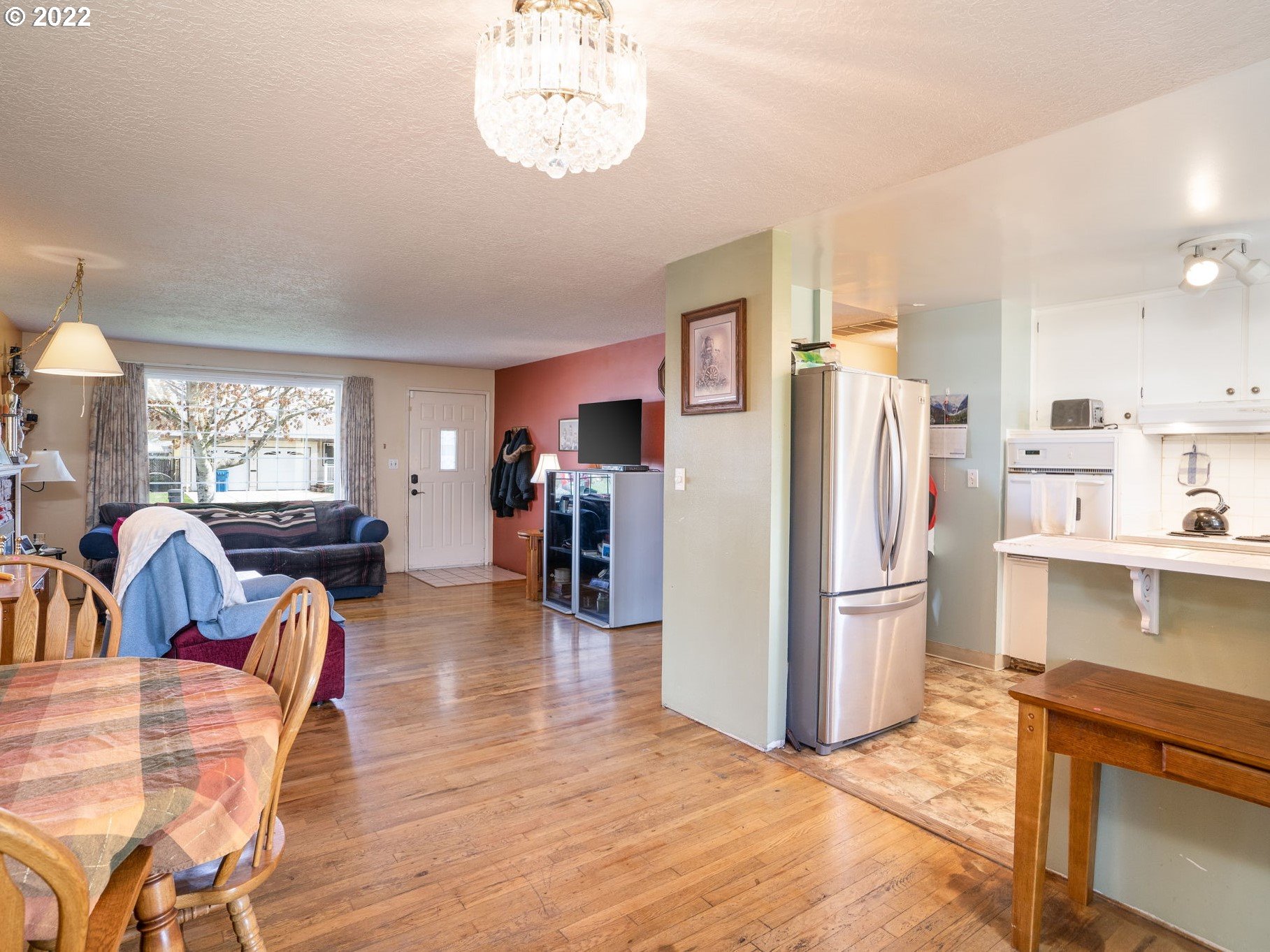 1358 Thompson Road Woodburn, OR 97071 - Photo 10 of 32 Gallery Image 10