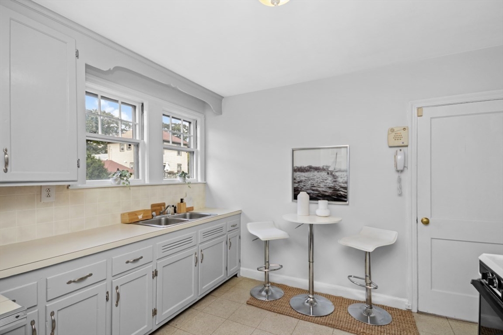 33 Valley Road Boston, MA 02124 - Photo 9 of 25 Gallery Image 9