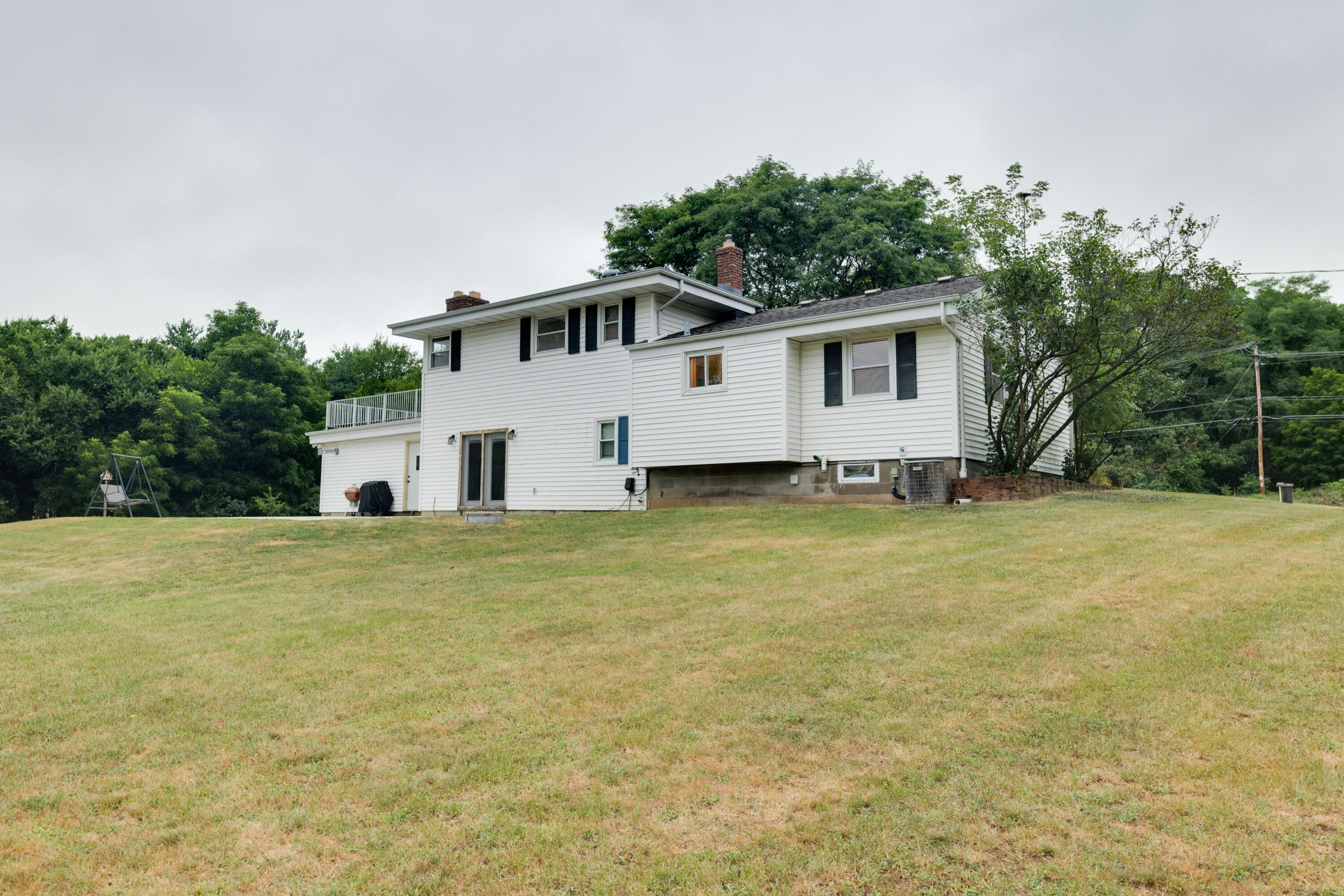 S93W31289 County Rd NN Mukwonago, WI 53149 - Photo 6 of 26 Back of home