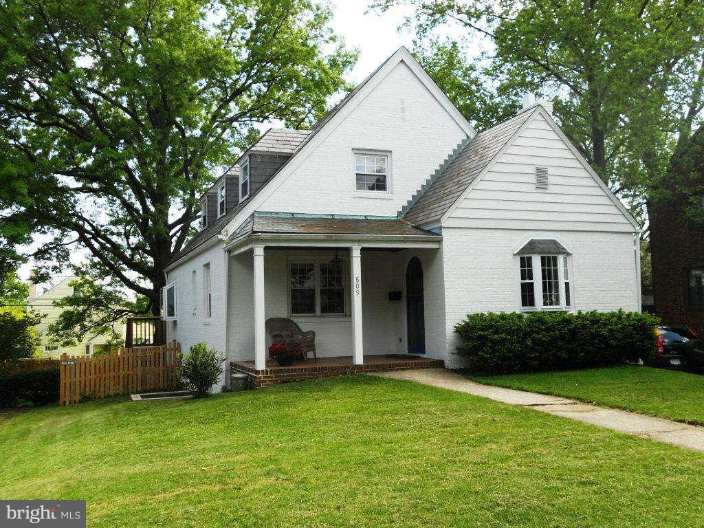 809 Kingston Road Baltimore, MD 21212 - Photo 1 of 18 Exterior (Front)