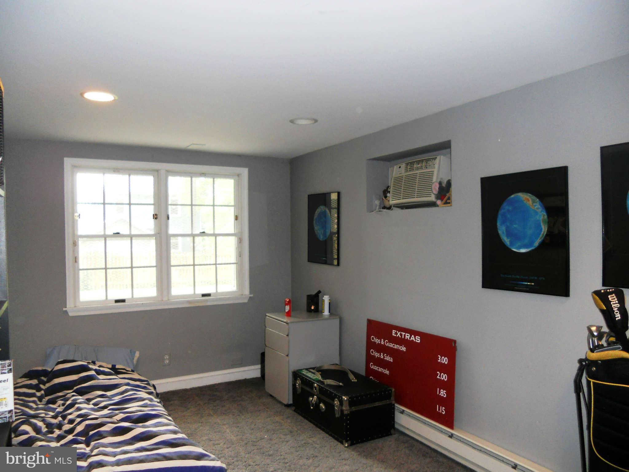 809 Kingston Road Baltimore, MD 21212 - Photo 14 of 18 Bedroom 5