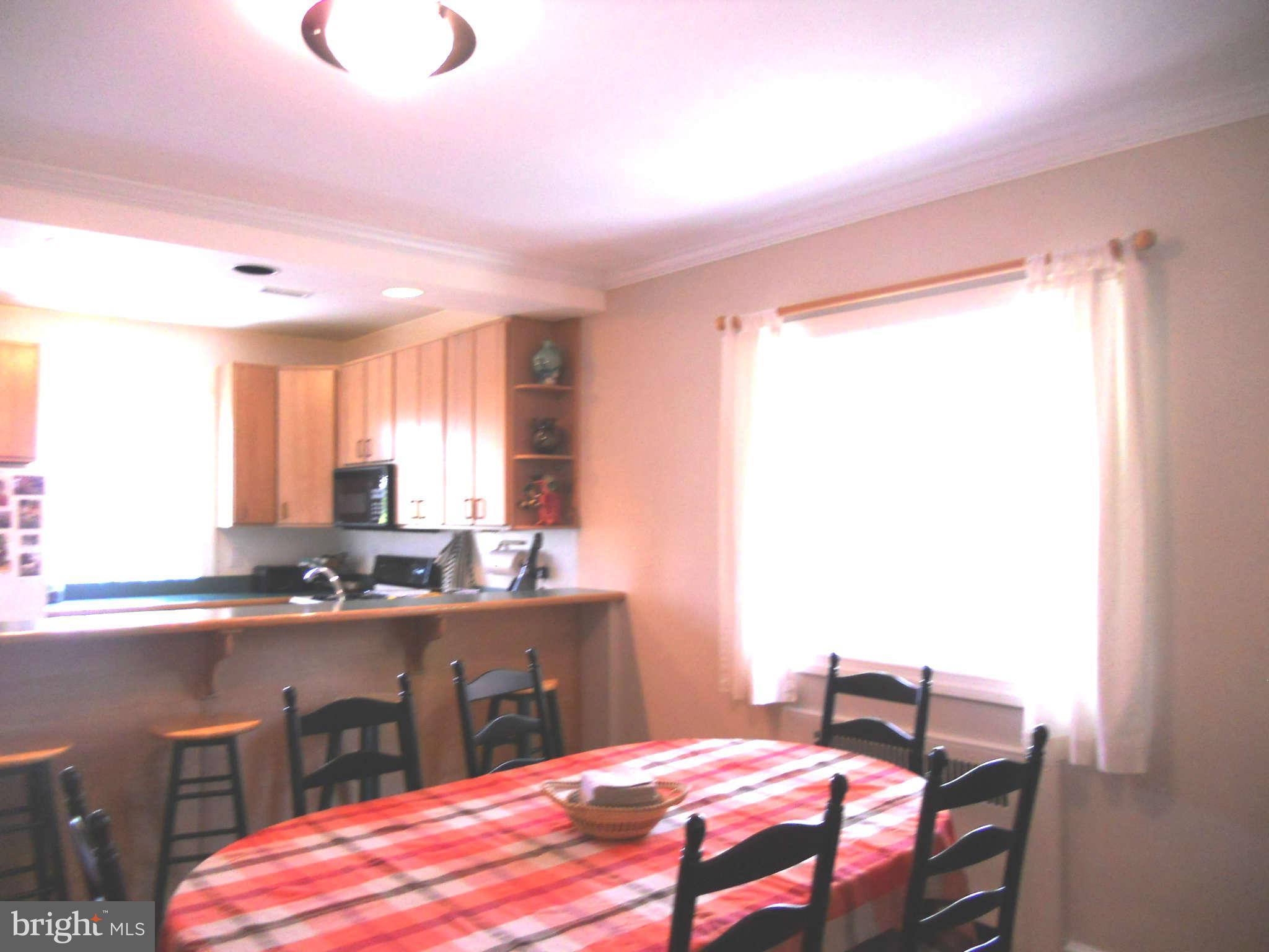 809 Kingston Road Baltimore, MD 21212 - Photo 5 of 18 Dining Room