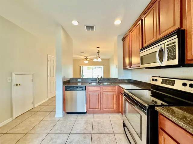 $1,650 | 8504 Brushleaf Way, Tampa, FL 33647