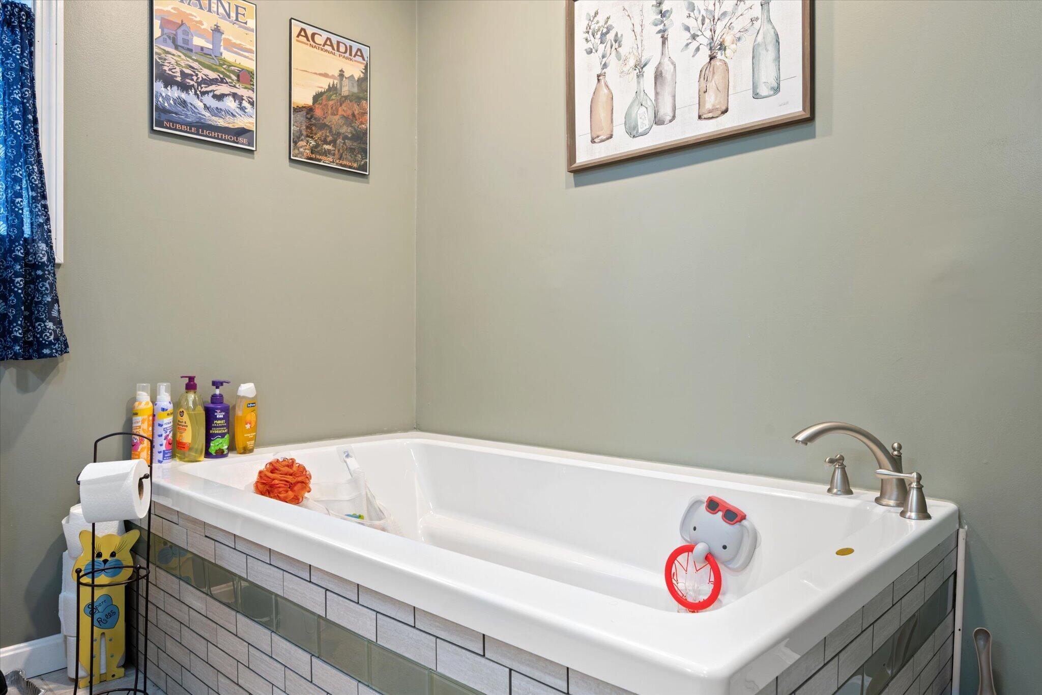 1130 Silver Lake Road Bucksport, ME 04416 - Photo 22 of 50 19-Bathroom
