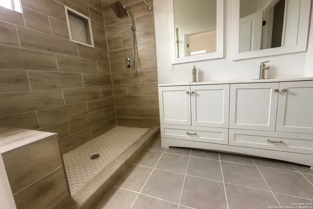 $270,000 | 4207 Waterwood Pass Drive, Elmendorf, TX 78112