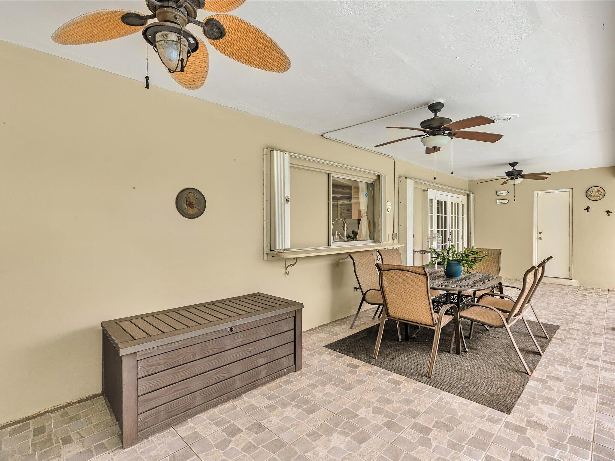 7381 Southwest 9th Street Plantation, FL 33317 - Photo 32 of 62 Dine Al Fresco