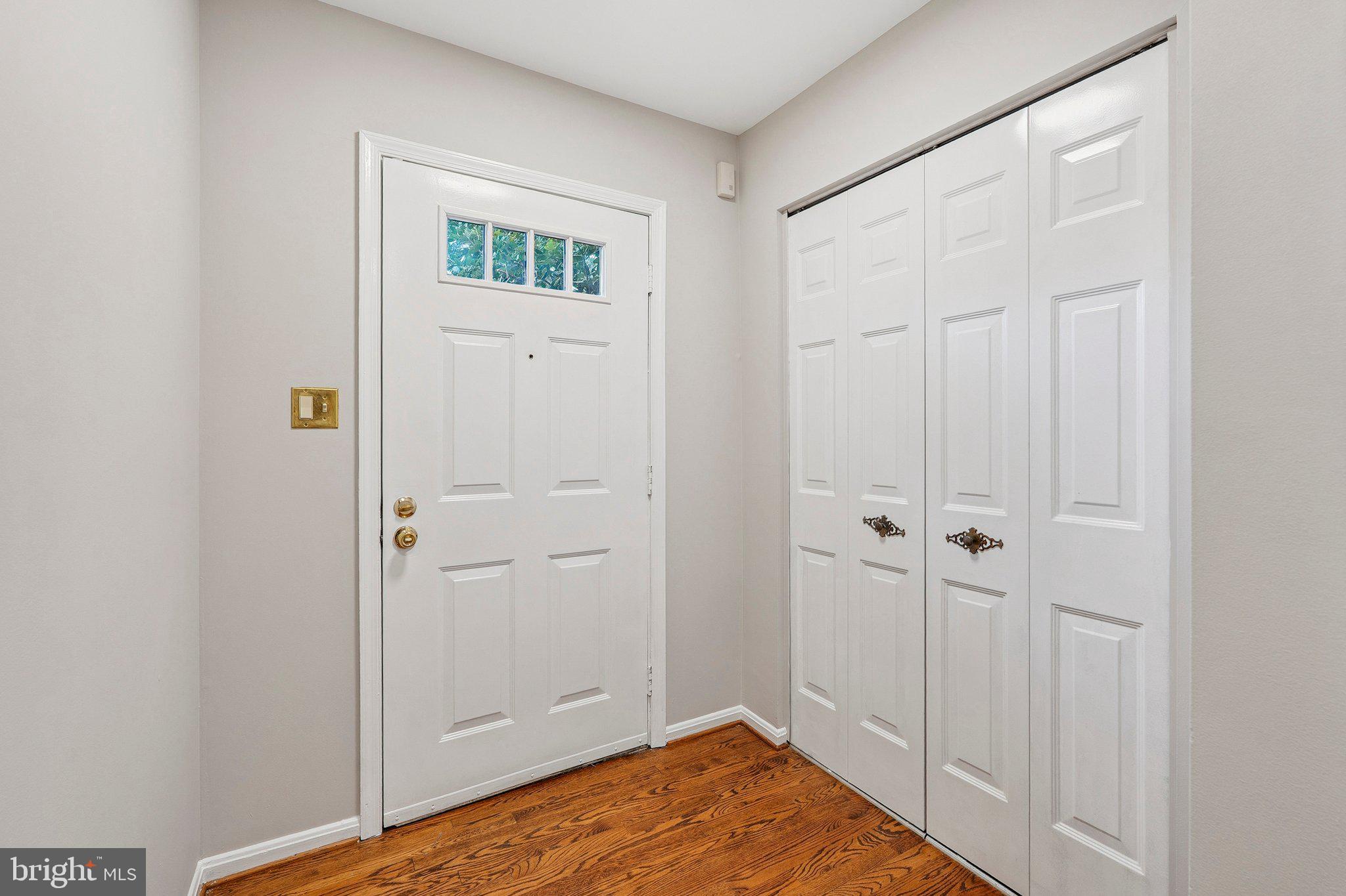 2917 Village Spring Lane Vienna, VA 22181 - Photo 2 of 37