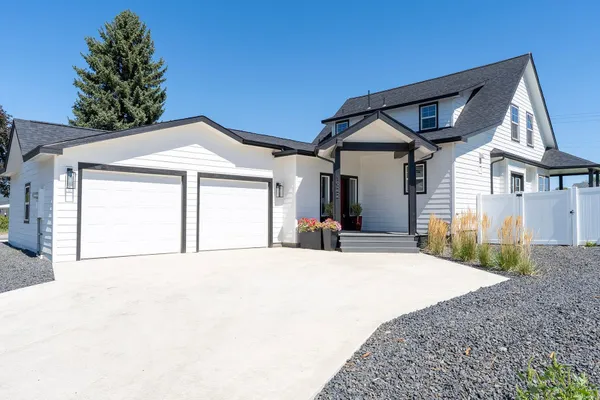 $737,700 | 1922 South Donwood Street, Greenacres, WA 99016