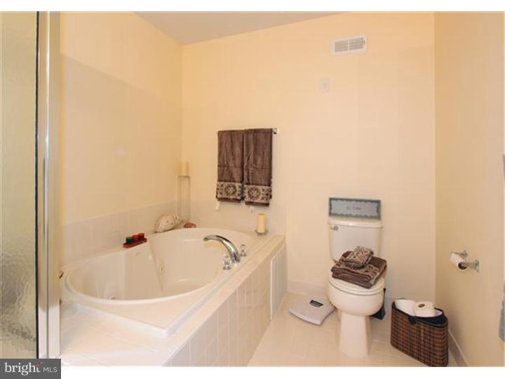 224 Hawthorne Way Riverside, NJ 08075 - Photo 17 of 24