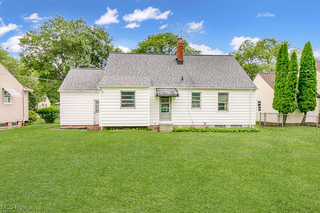 5189 Longton Road Lyndhurst, OH 44124 - Photo 4 of 21 Gallery Image 4