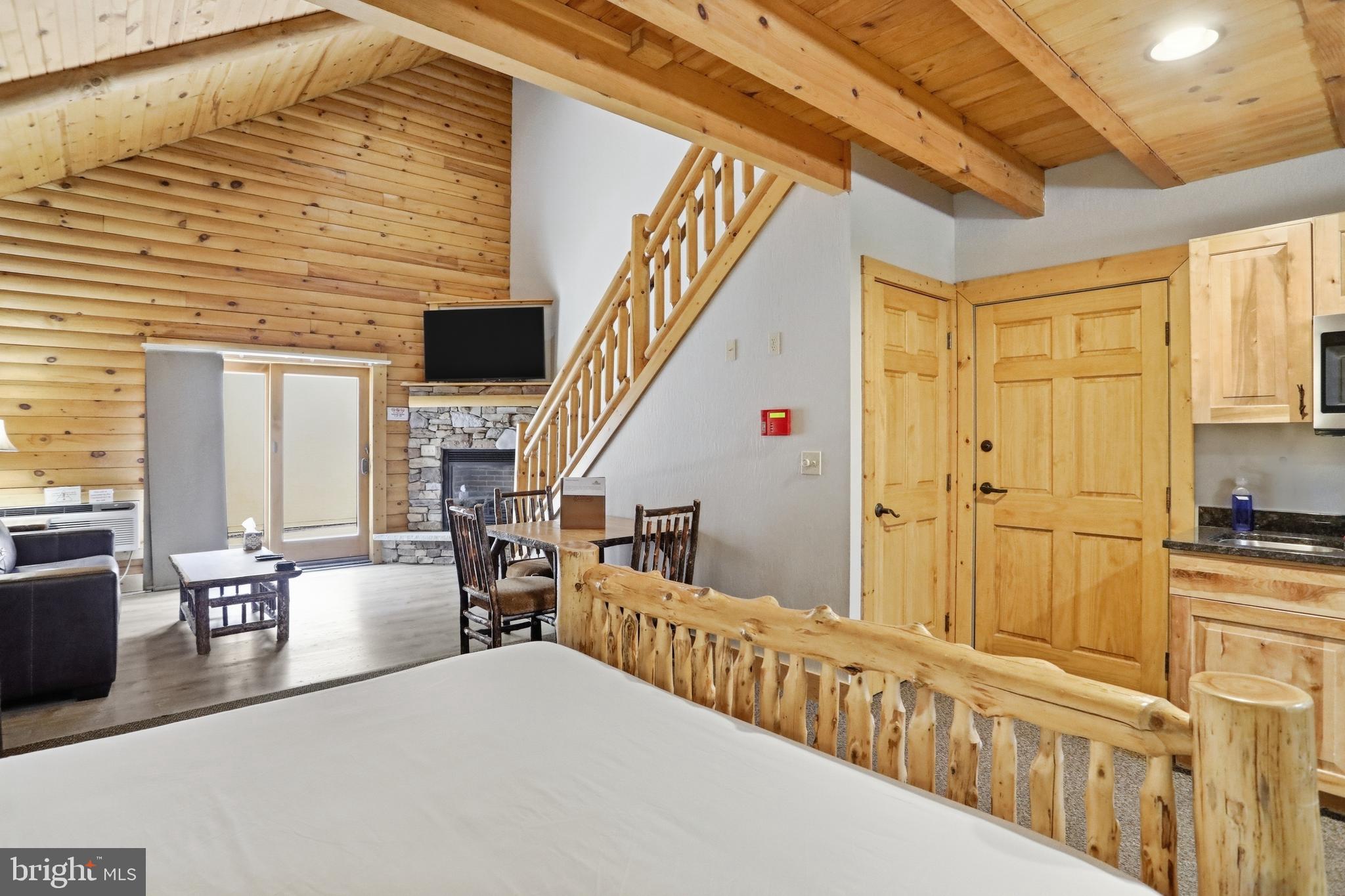 277 Cabin Lodge Road McHenry, MD 21541 - Photo 8 of 29