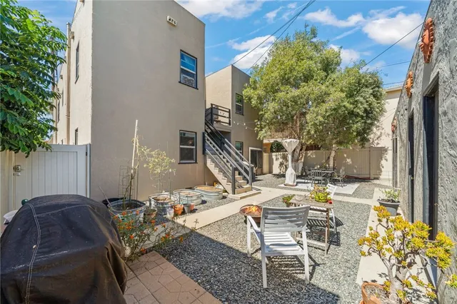 $2,850 | 1142 Bennett Avenue, Long Beach, CA 90804