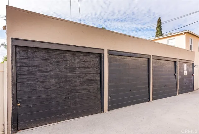 $2,850 | 1142 Bennett Avenue, Long Beach, CA 90804