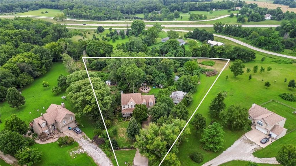 27750 Normandy Road Louisburg, KS 66053 - Photo 2 of 52 Gallery Image 2