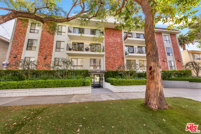 $4,450 | 610 North Orlando Avenue, Unit 305, Los Angeles, CA 90048
