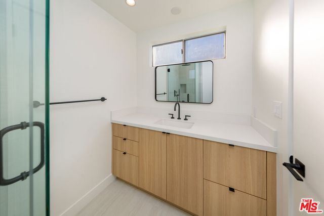 $4,450 | 610 North Orlando Avenue, Unit 305, Los Angeles, CA 90048