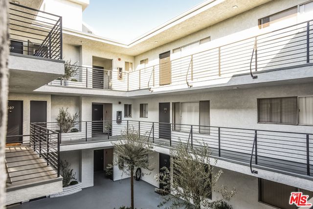 $4,450 | 610 North Orlando Avenue, Unit 305, Los Angeles, CA 90048