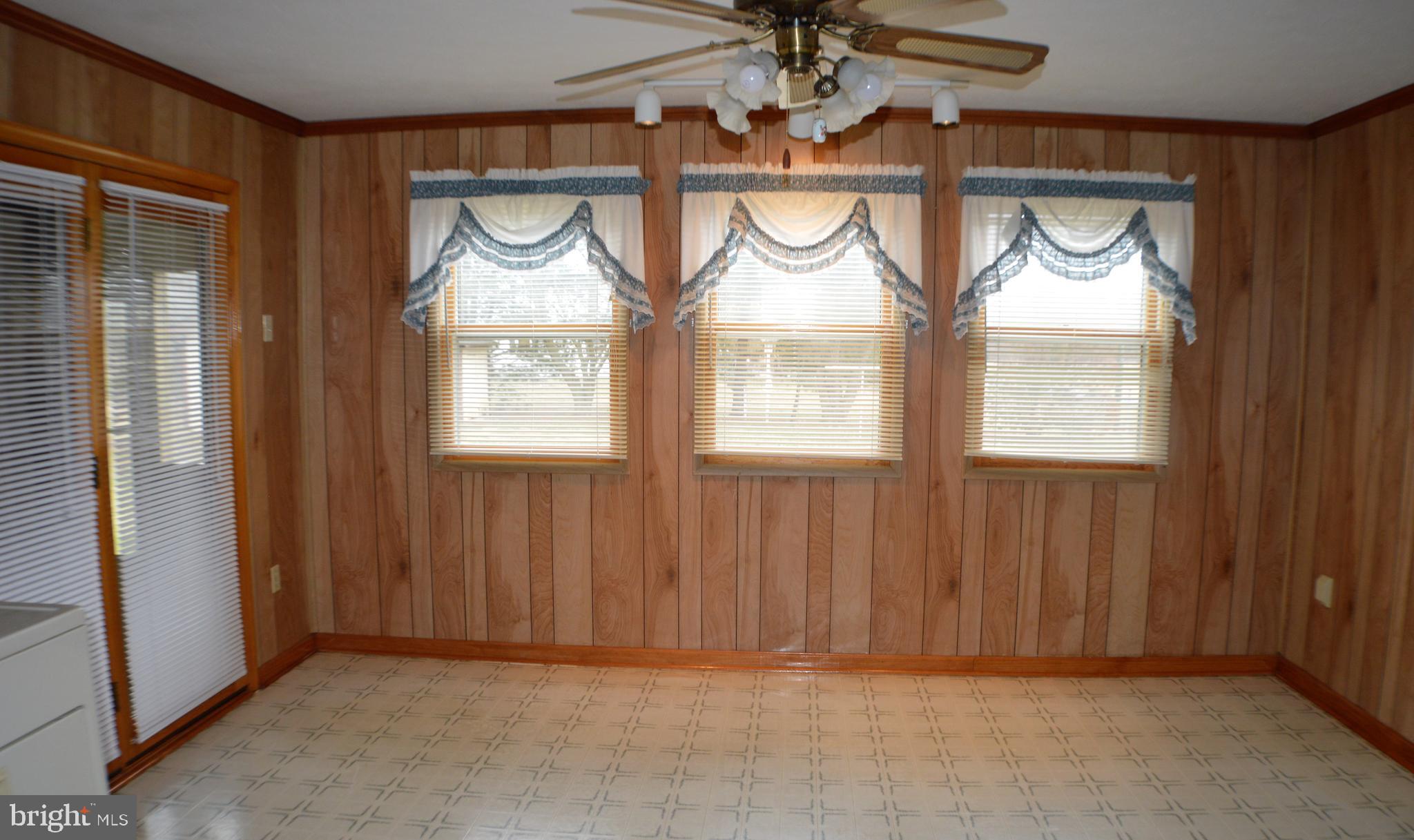 586 Welltown Road Winchester, VA 22603 - Photo 16 of 31 Gallery Image 16
