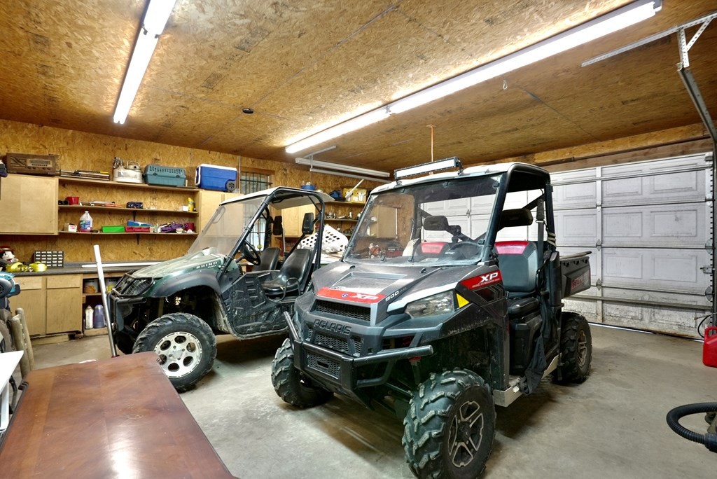 386 County Road 181 Decatur, TN 37322 - Photo 27 of 70 a view of car garage