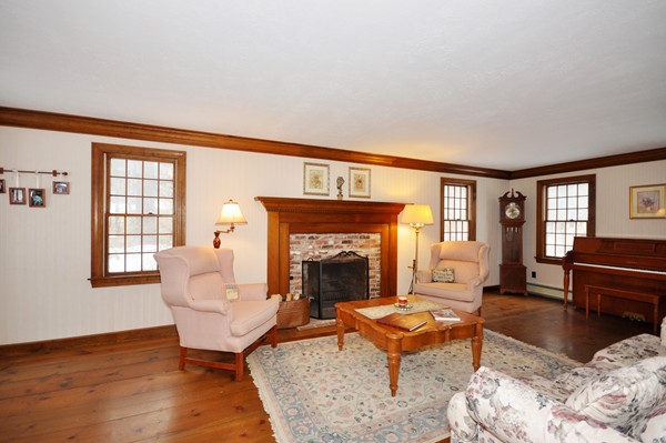 189 Bare Hill Road Bolton, MA 01740 - Photo 10 of 30 Gallery Image 10