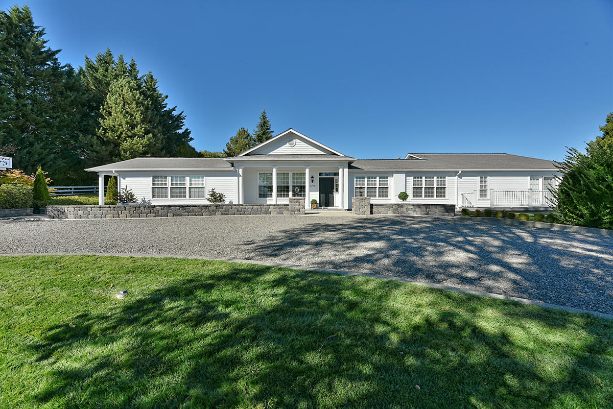 2105 Coker Butte Road Medford, OR 97504 - Photo 1 of 56 2