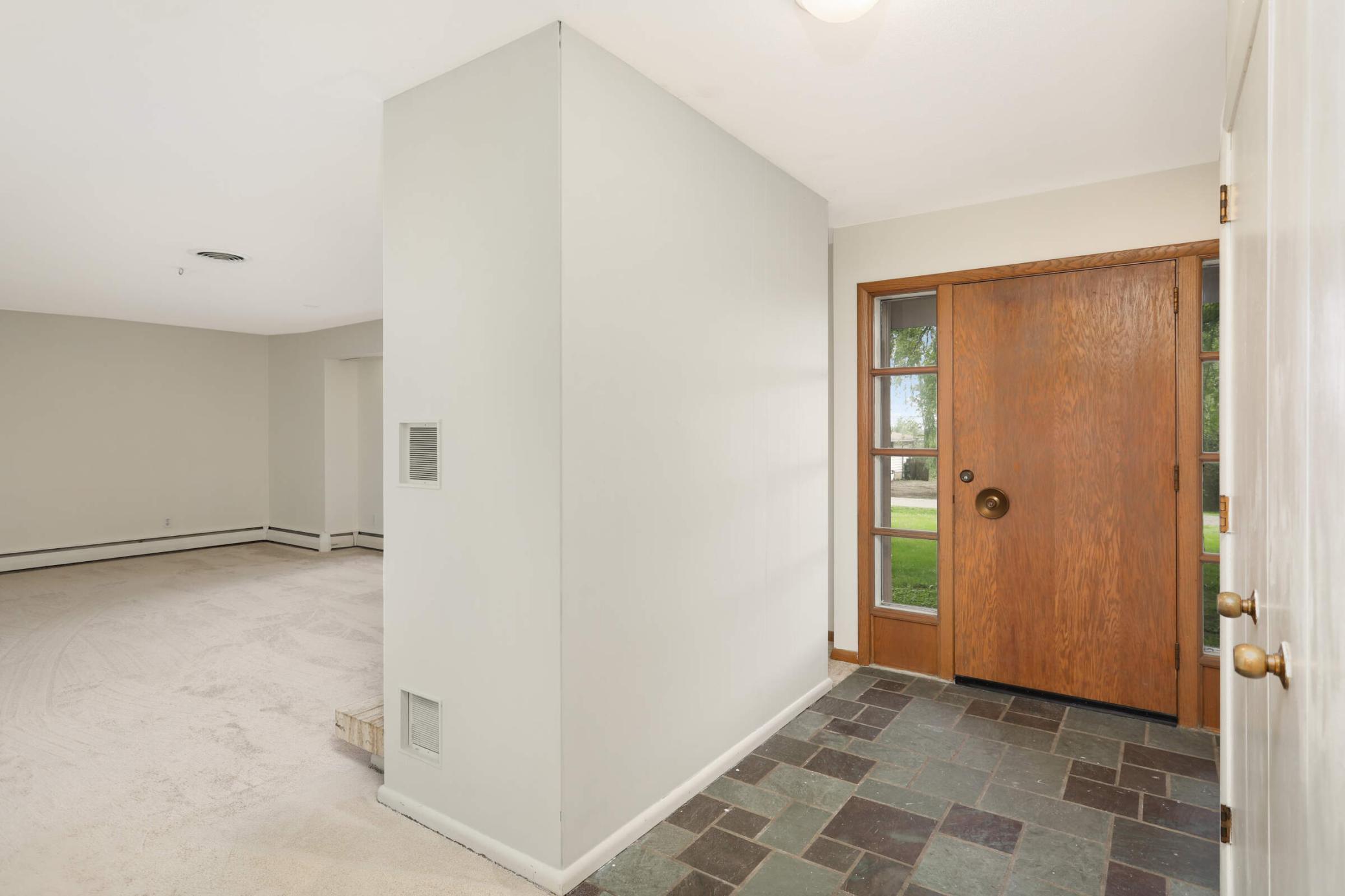 3420 High Lane Orono, MN 55356 - Photo 5 of 22