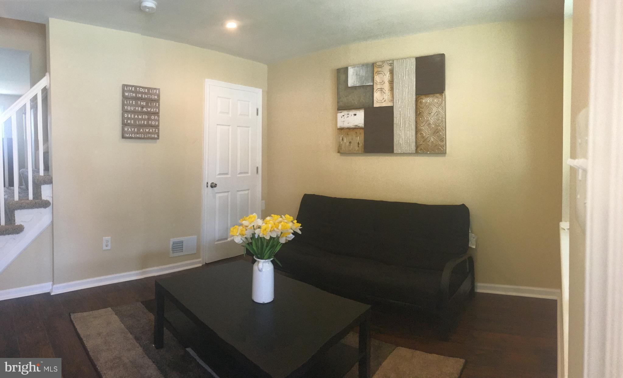 8516 Kavanagh Road Dundalk, MD 21222 - Photo 6 of 15 Living Room