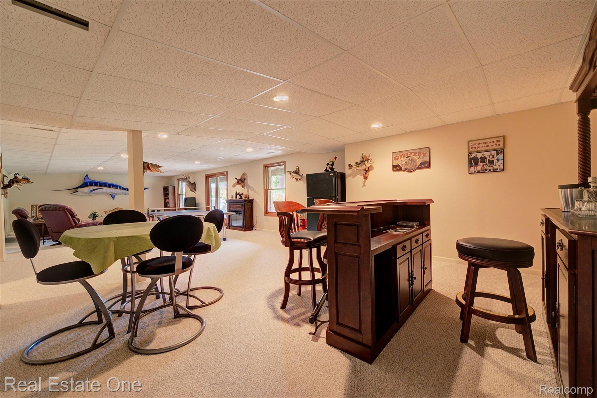 6326 North Maple Road Ann Arbor, MI 48105 - Photo 64 of 99 4H8A1067_8_9.jpg